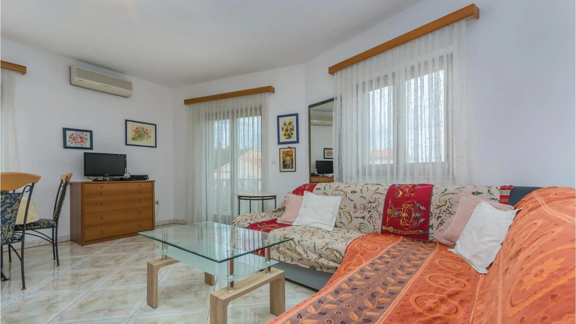 Cozy Apartment In Zambratija With Kitchen  Zambratija (Istria)