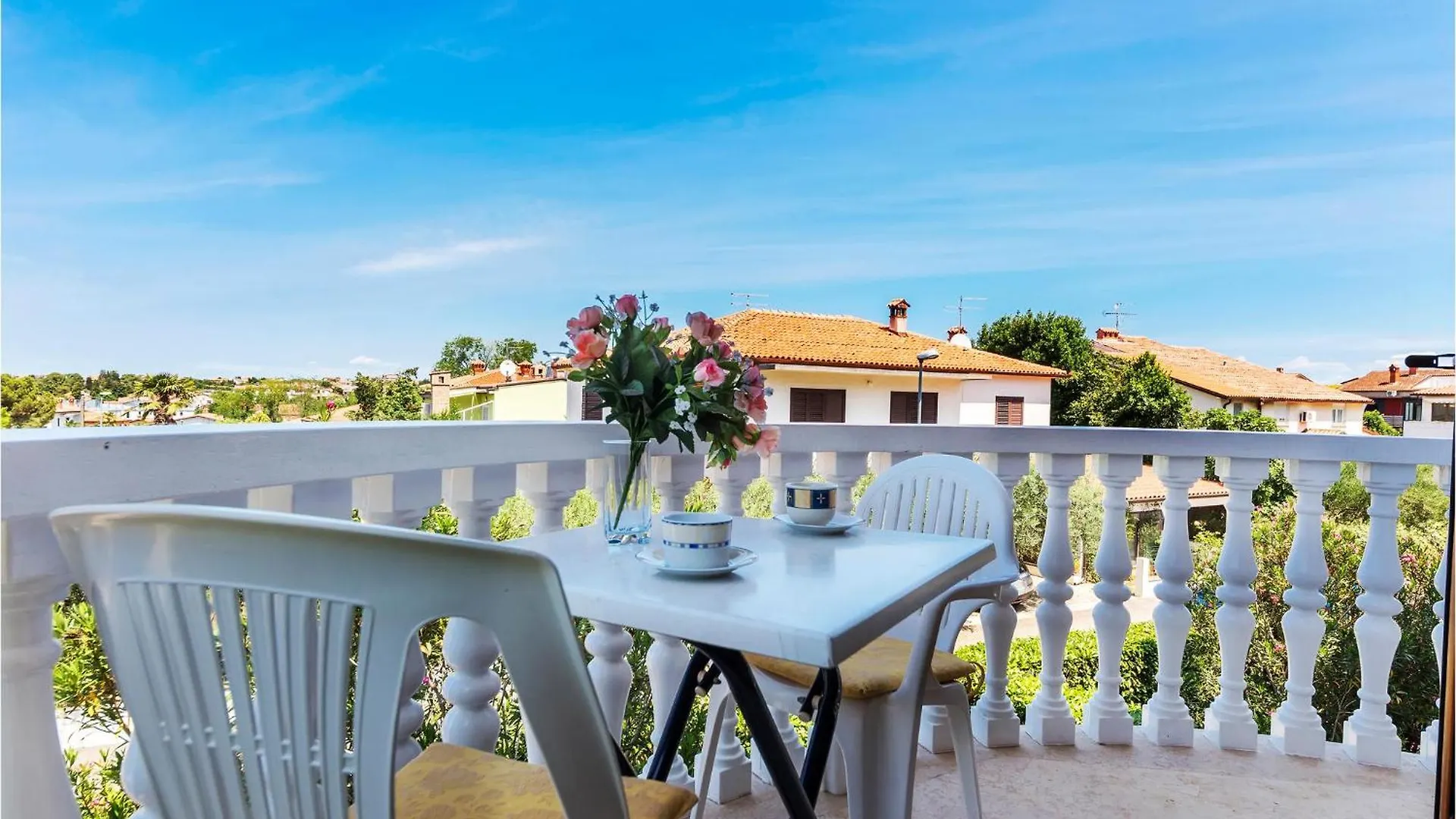 Cozy Apartment In Zambratija With Kitchen Croatia